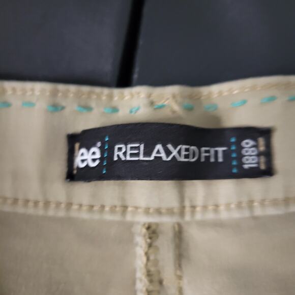 Lee Relaxed Fit Tan Straight Leg Pants - 12 Petite - Picture 4 of 7
